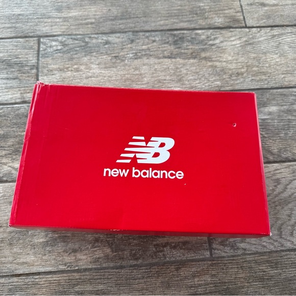 Brand New Balance Fresh Foam 680v8 Sea Salt Taro Women’s Shoes W680ST8 - Picture 7 of 7